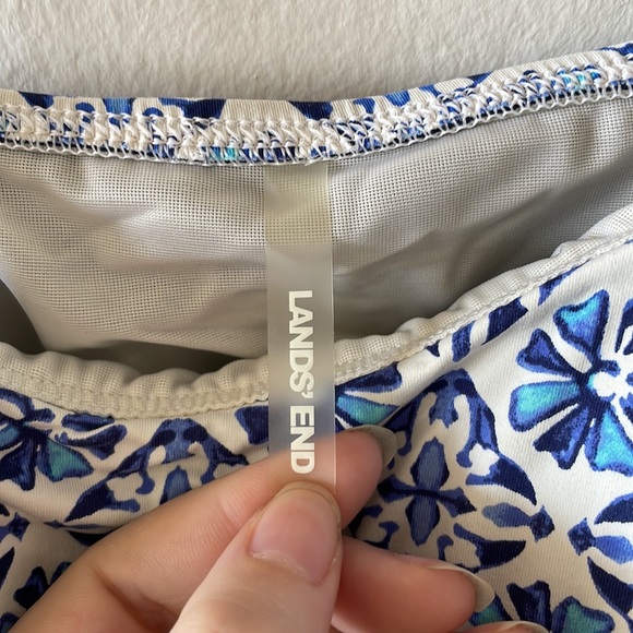 Lands’ End Swim Top Size 10 - Picture 3 of 6